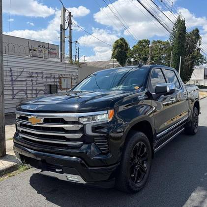 CHEVROLET SILVERADO 5.3 V8 GASOLINA 1500 HIGH COUNTRY 4X4 AUTOMÁTICO